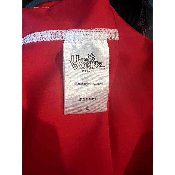 UV Skinz Red RashGuard Size Large New with Tags - Picture 2 of 4